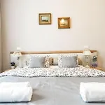 Oli Apartment