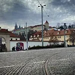 Utulny Byt Pod Prazskym Hradem