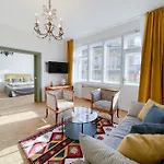 Turnkey I Vintage Terrace Apartment