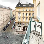 Turnkey I Vintage Terrace Apartment