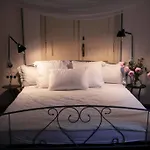 King Charles Apartment