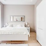 Royal Residence Apartments In The Heart Of Prague