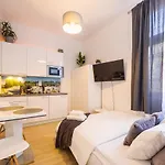 Cozy Apartment In City Center