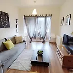 Cozy Rooftop With Balcony
