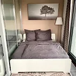 The Dawn Towers Apartment Zizkov
