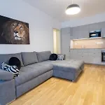 Krakovska Cr Apartments