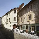 Black Star Suites