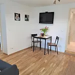 Apartmanovy Dum Se Zahradou V Klidne Casti Prahy