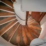3 Epoques Apartments By Adrez