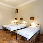 Sir Toby\'S Hostel