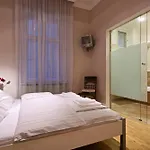 Holec Apartments