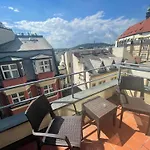 Ea Hotel Julis