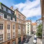 Golden Angel Apartments