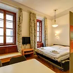 Historic Centre Apartments VIII