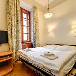 Historic Centre Apartments VIII