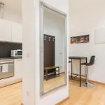 Riverside Palace Suites
