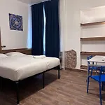 Gallery Hotel Sis