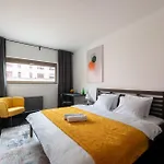 Spacious Apartments Near Karlin Square