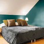 Exclusive 2 Floor Design Studio