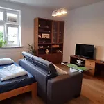 Sweet Home Apartment Kobylisy