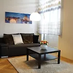 Royal Prague Apartment Celakovskeho Sady