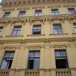 Vladislav City Centre Apartments