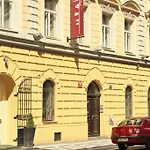 City Lounge Hotel