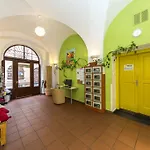 Hostel Mango