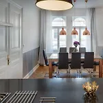Veleslavinova - Old Town Apartment