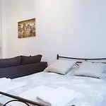 Modern Apartments Opatovicka