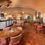 Hotel Chvalska Tvrz
