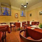 Ea Hotel Jeleni Dvur Prague Castle
