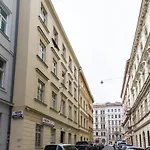 Free Days Luxury Apartment