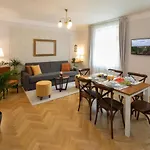 Seno6 Apartments
