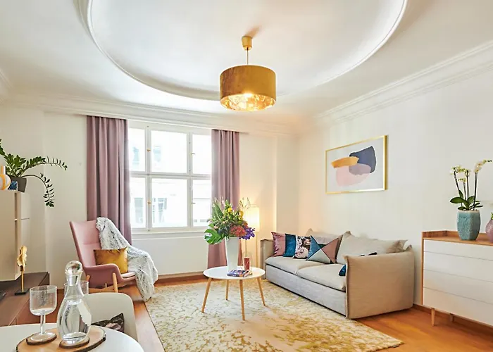 Palace Dlouha Apartments - Old Town