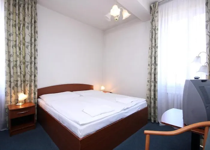 Hotel Legie Bed And Breakfast