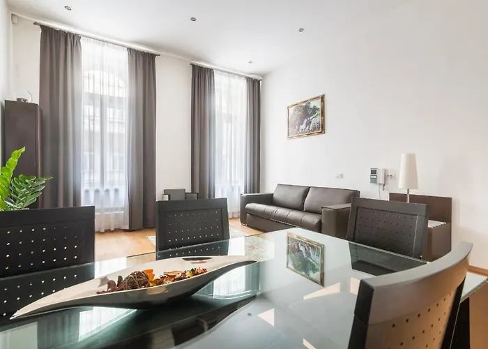 Riverside Palace Suites