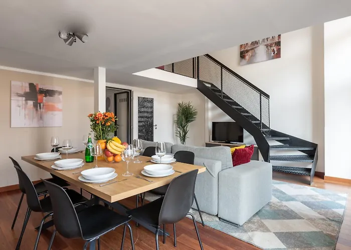 Spacious Apartments Near Karlin Square