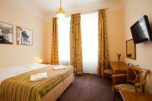 Anna Hotel
