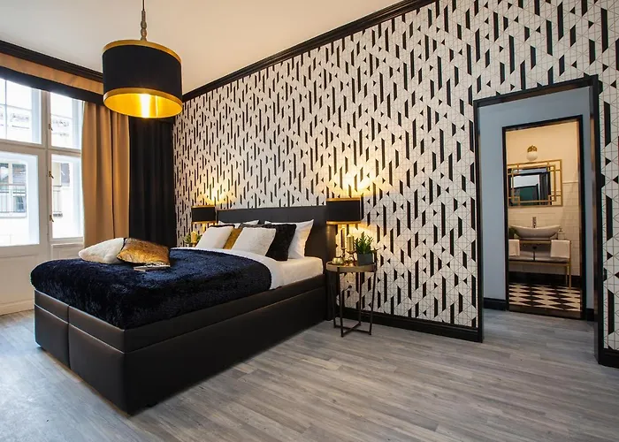 Golden Prague Rooms