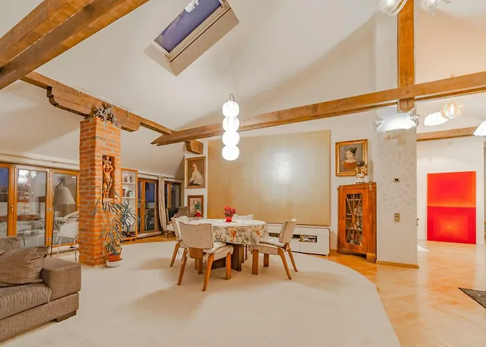 Unique Luxury Loft With Terrace In Old Town