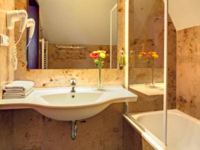 Hotell Clementin 4*