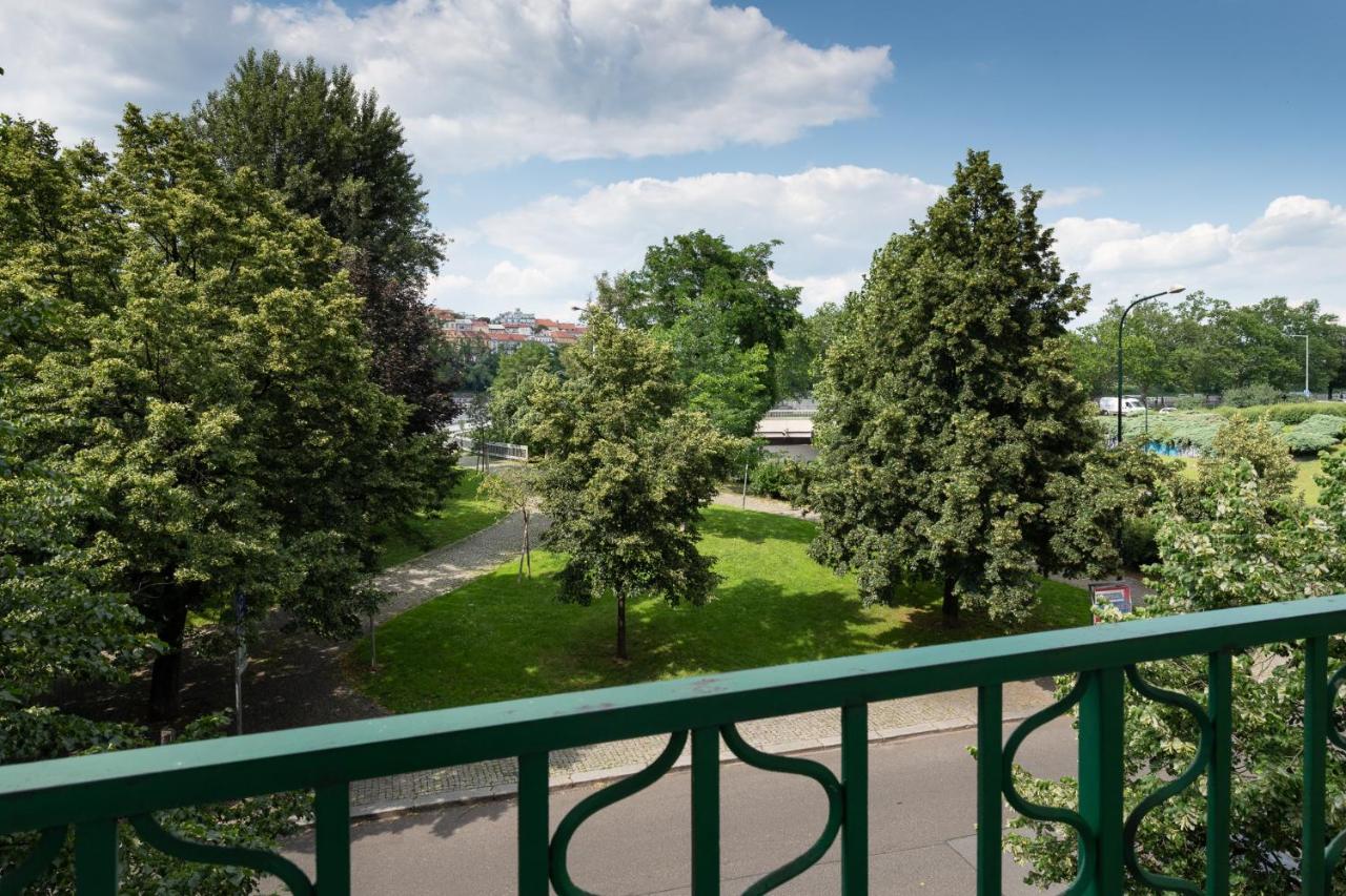 Luxury In Prime Location Lejlighed
