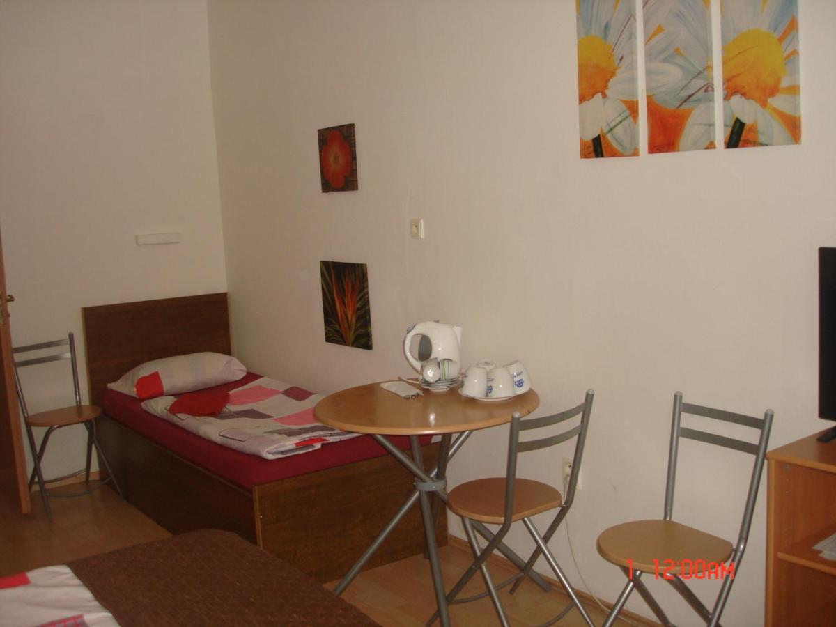 Pensionat Easy Journey Prag