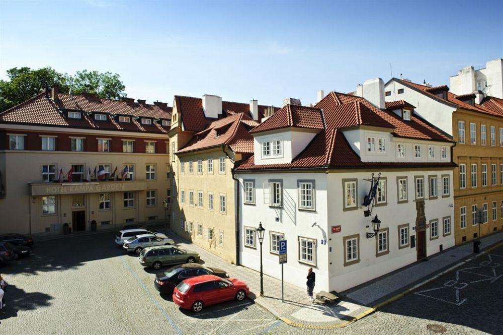 Hotell Pytloun Kampa Garden 4*