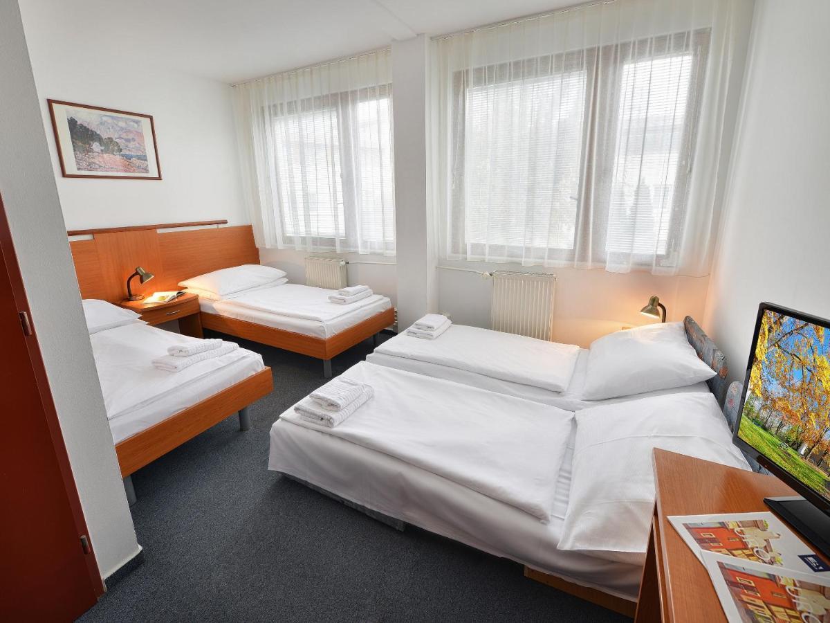 Ea Populus Hotel 3*
