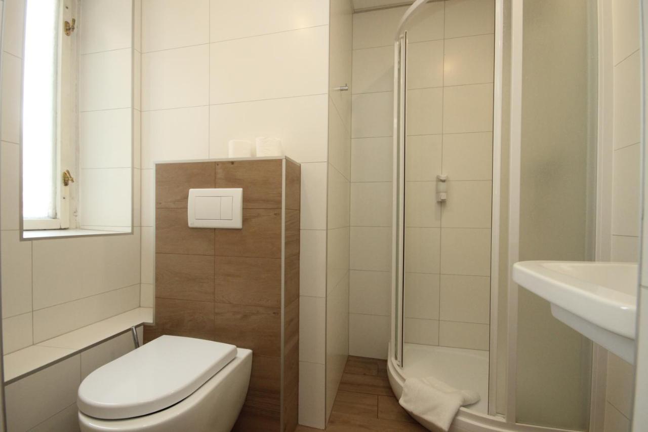 Centre Hotel 3*