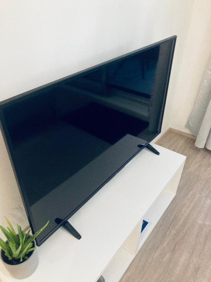 Apartment Blanc Harfa Design Prague