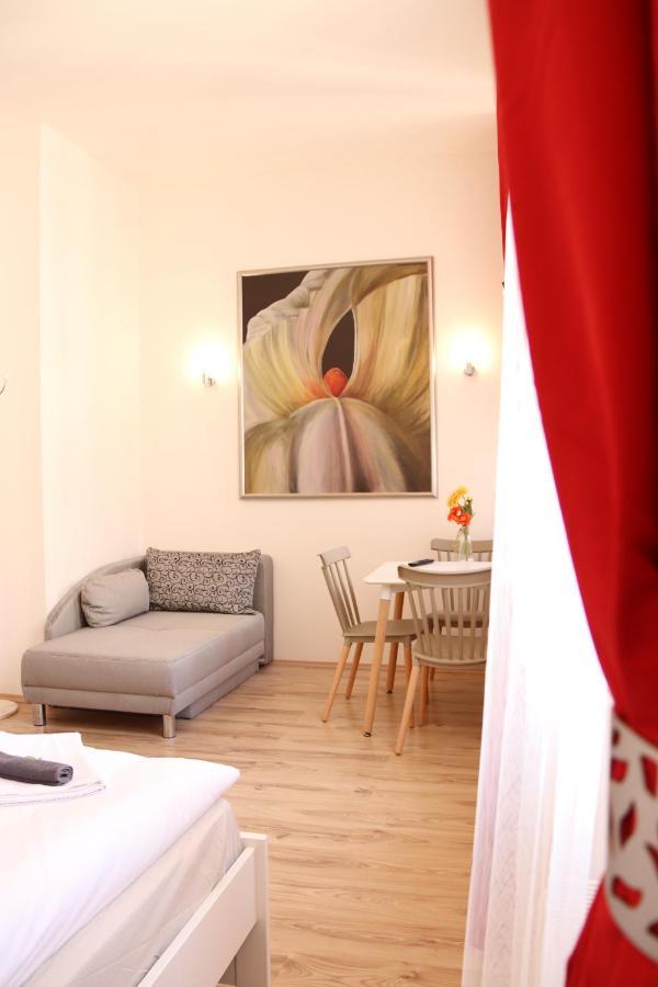 Flowers Aparthotel Prag