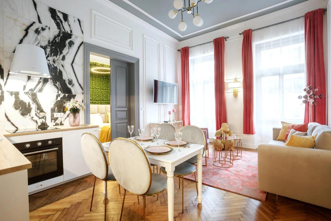 Palace By Main Station - Premier Prague